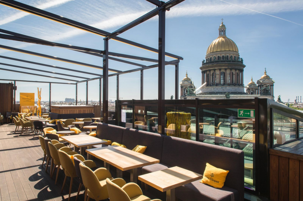 Ресторан so в санкт петербурге. Hi so Terrace Санкт-Петербург ресторан. Софитель Санкт-Петербург терраса.