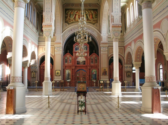 Иконостас собора Владимирской иконы Божией Матери